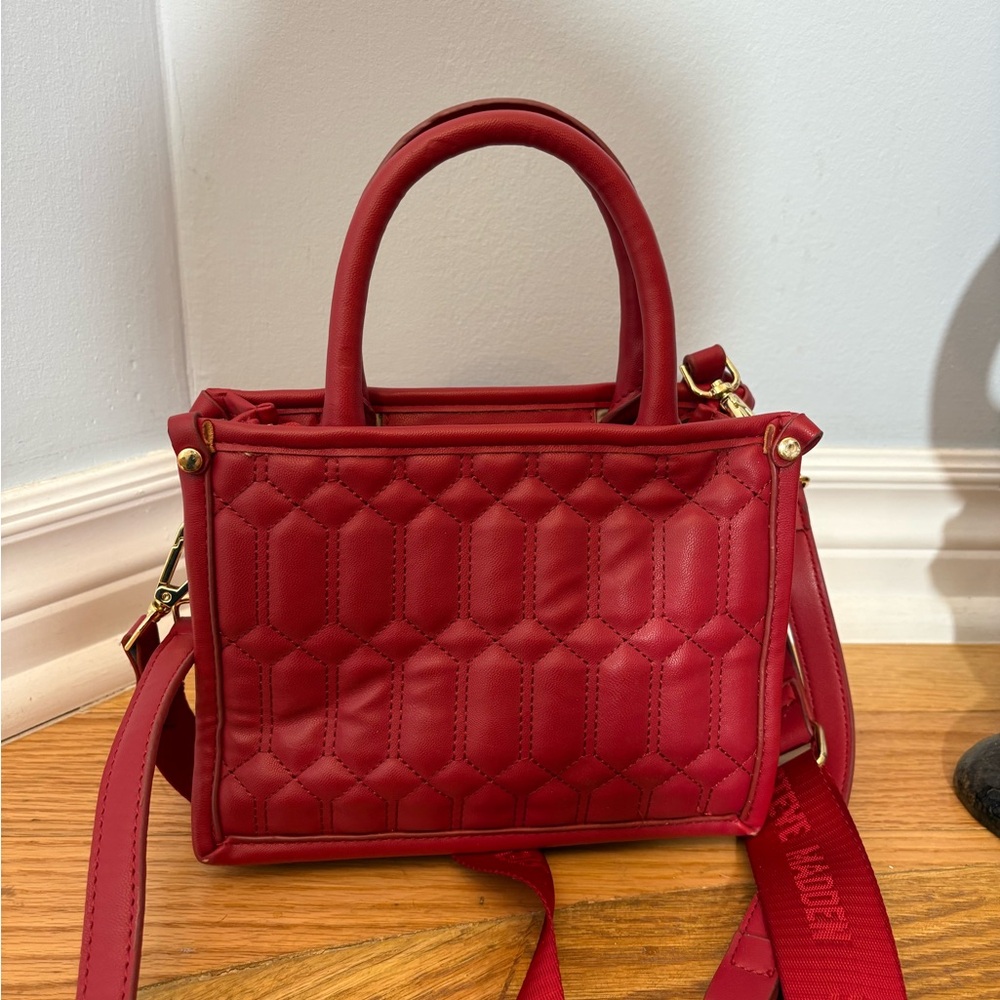 Steve Madden Red Quilted Crossbody Satchel With Logo Removable Strap Mini Bag - Picture 6 of 12